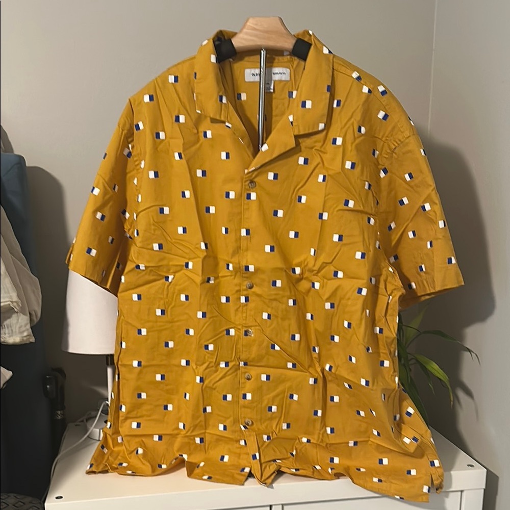 Yellow Lightweight Shirt Jacket with Pattern